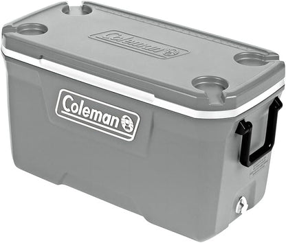 Hielera 70 QT Coleman 5871, Gris Con Blanco